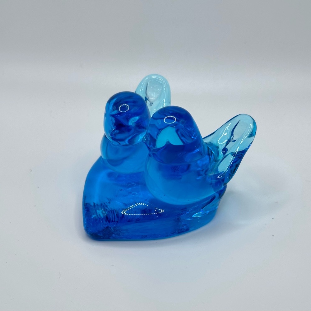 Vintage Titan Art Glass Happy Little Bluebird